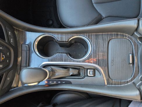 Used 2017 Buick Envision Essence image 24