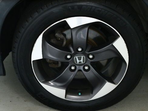 Used 2018 Honda HR-V EX image 37