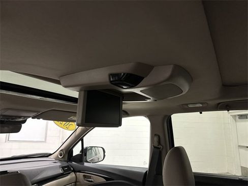 Used 2022 Honda Pilot Elite image 23