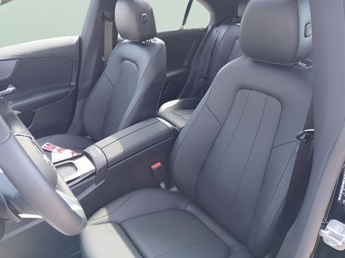 Used 2025 Mercedes-Benz CLA 250 4MATIC image 20