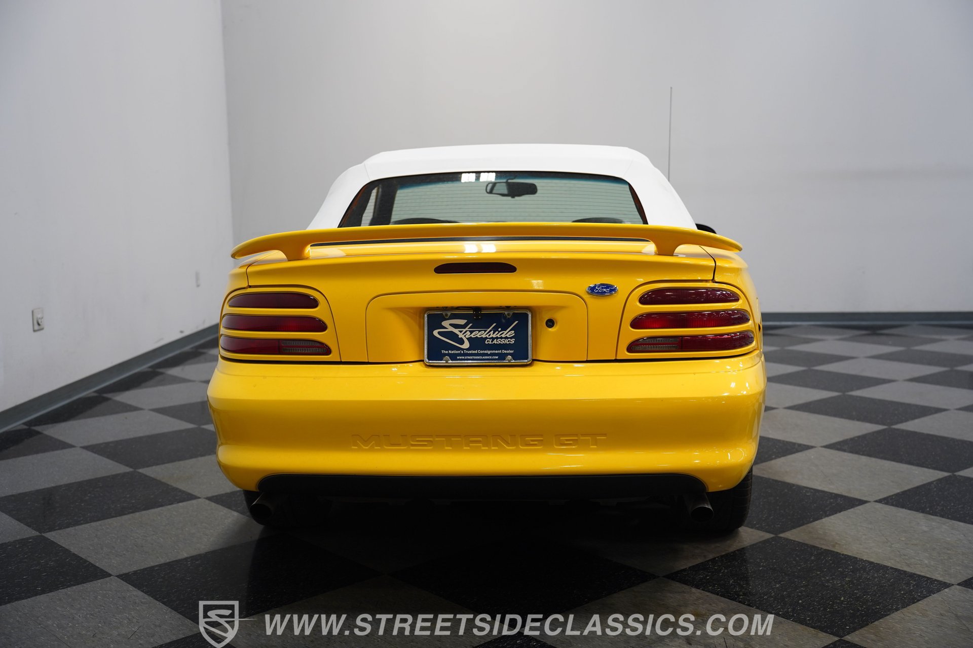 Used 1995 Ford Mustang GT RWD image 11