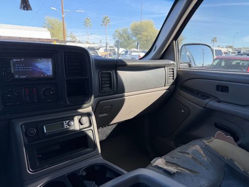 Used 2005 Chevrolet Tahoe LS w/ Preferred Equipment Group image 25