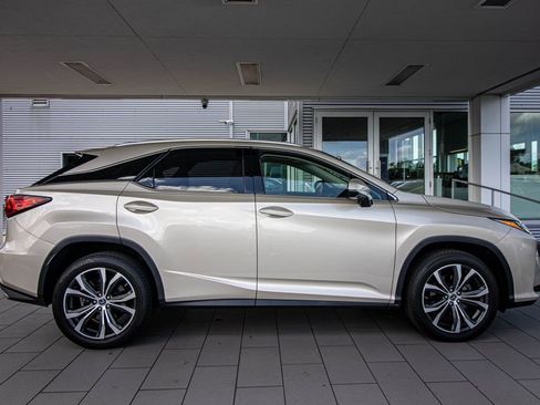 Used 2019 Lexus RX 350 AWD w/ Navigation Package image 3