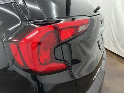Used 2020 GMC Terrain Denali w/ Denali Premium Package FWD image 27