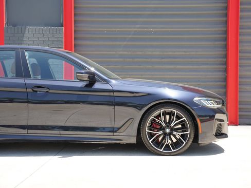 Used 2023 BMW 540i w/ M Sport Package RWD image 9