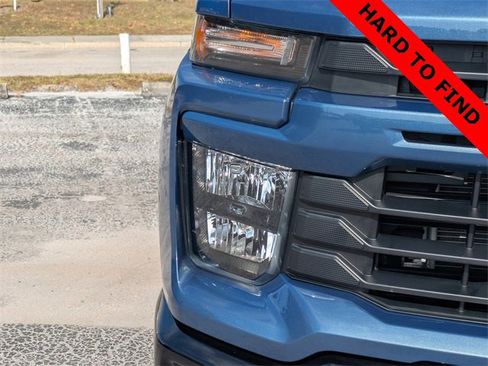 Certified 2025 Chevrolet Silverado 2500 Custom w/ Z71 Off-Road Package image 10