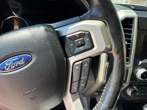 Used 2018 Ford F150 Lariat w/ Equipment Group 502A Luxury AWD/4WD image 22