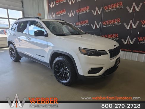 Used 2023 Jeep Cherokee Altitude Lux w/ Lux Elite Package AWD/4WD image 1