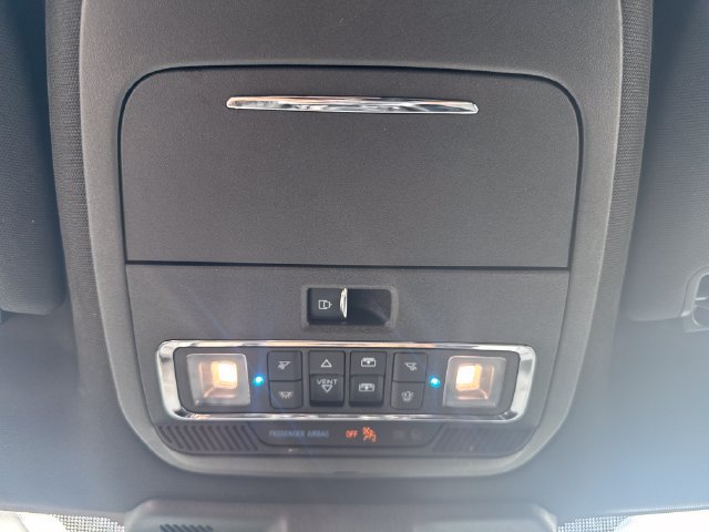 Used 2025 Ford F450 Platinum w/ FX4 Off-Road Package AWD/4WD image 30