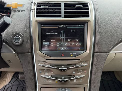 Used 2011 Lincoln MKX 2WD w/ 102A Rapid Spec Order Code image 15