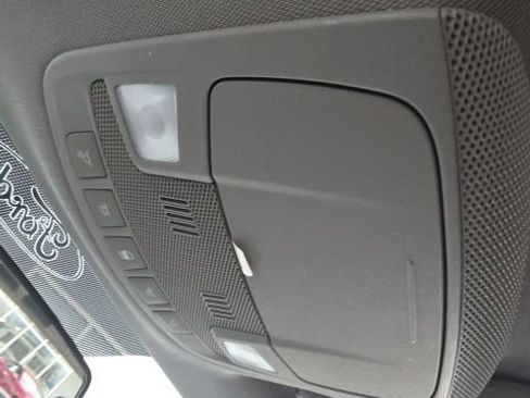 Used 2016 Ford F150 XLT image 27