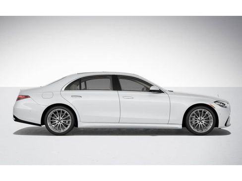 New 2025 Mercedes-Benz S 580 4MATIC Sedan image 16