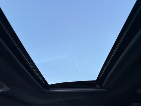 Certified 2023 Toyota Sienna Platinum image 25