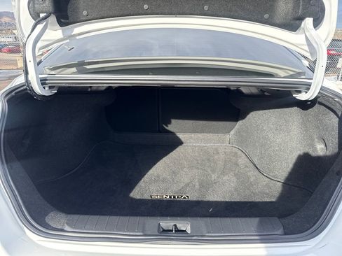 Used 2024 Nissan Sentra S image 9