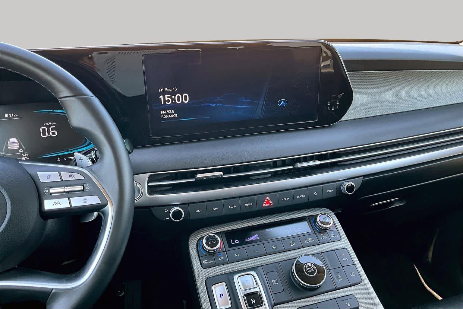 Used 2025 Hyundai Palisade SEL FWD image 7