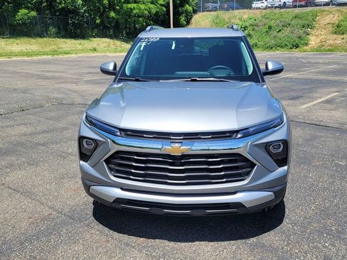New 2026 Chevrolet TrailBlazer LT w/ LT Cold Weather Package FWD image 4