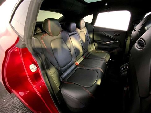 Used 2021 Aston Martin DBX image 23