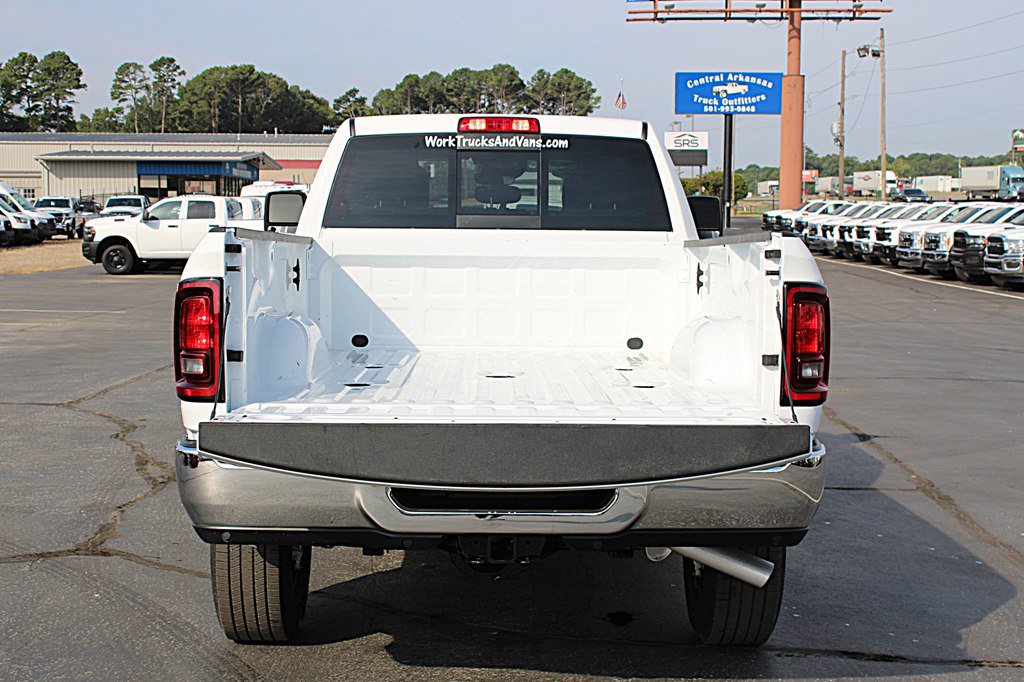 Used 2026 RAM 2500 Tradesman AWD/4WD image 12