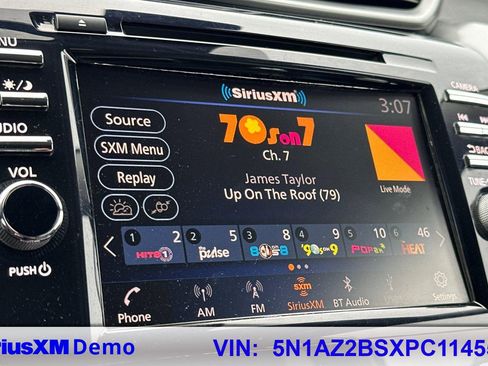 Used 2023 Nissan Murano SV image 33