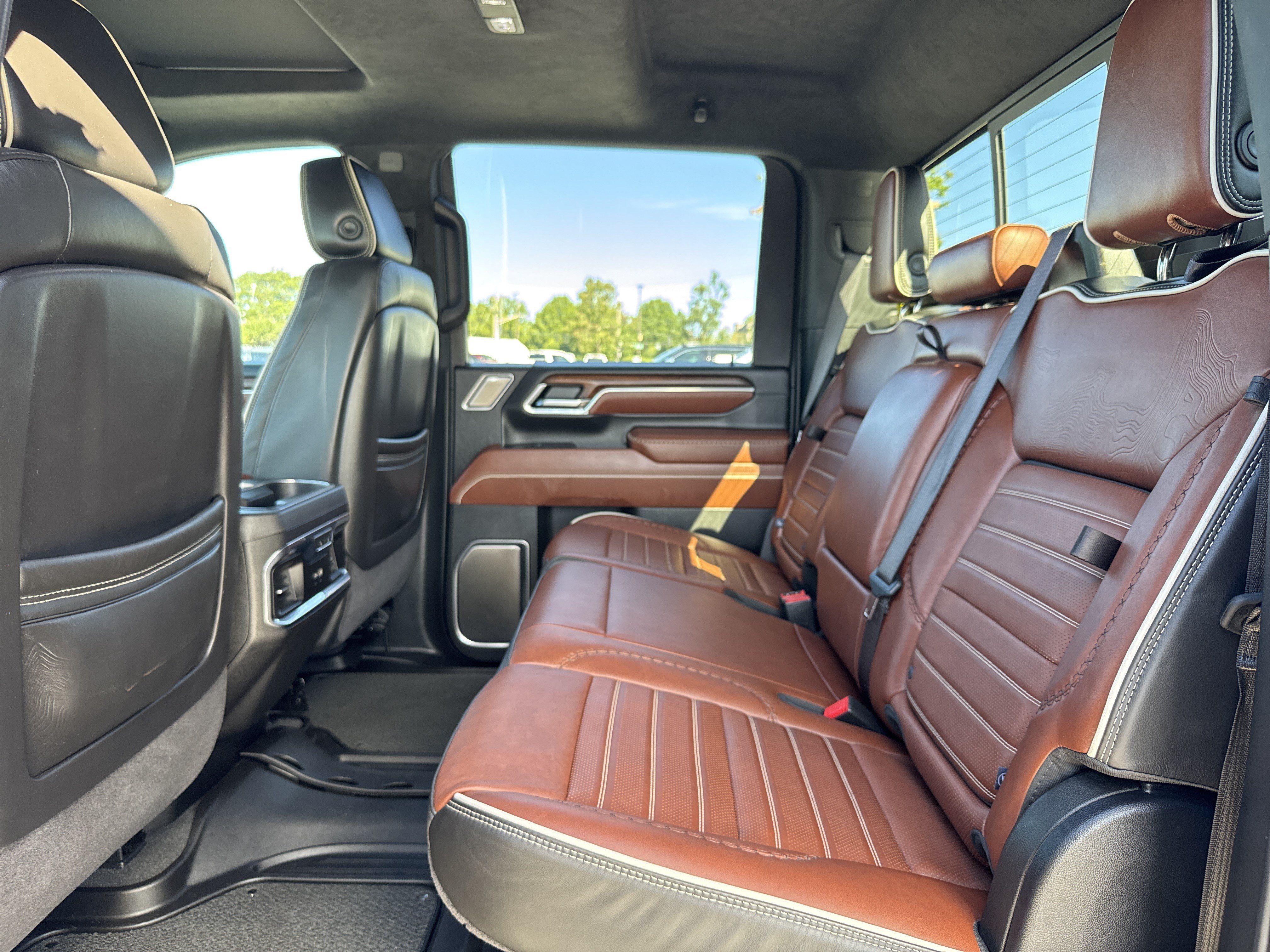 Used 2025 GMC Sierra 2500 Denali Ultimate AWD/4WD image 32