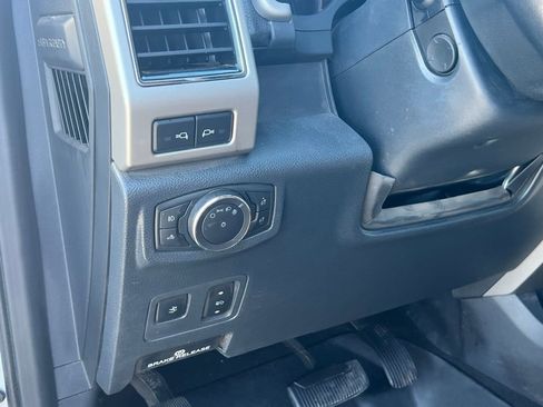 Used 2022 Ford F350 Lariat w/ Lariat Ultimate Package AWD/4WD image 29