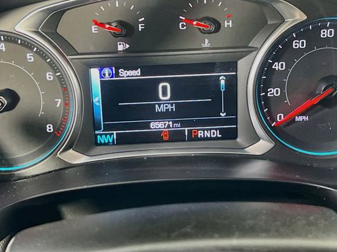 Used 2018 Chevrolet Malibu LT w/ Driver Confidence Package FWD image 12