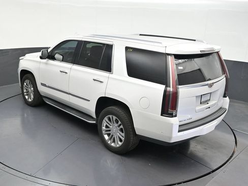 Used 2020 Cadillac Escalade 2WD image 18