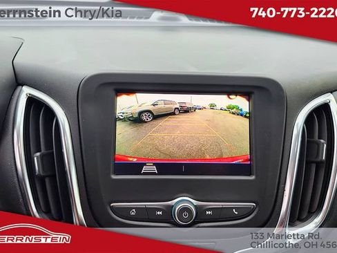 Used 2021 Chevrolet Equinox LT FWD image 20