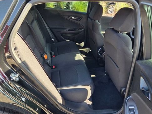 Used 2016 Chevrolet Malibu LT image 17