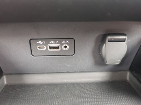 Used 2024 Nissan Altima 2.5 SR FWD image 21
