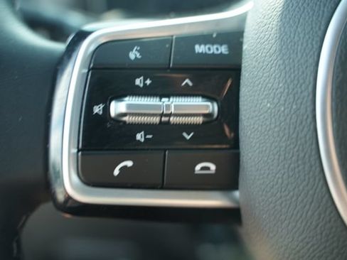 Used 2023 Kia Sorento S FWD image 32