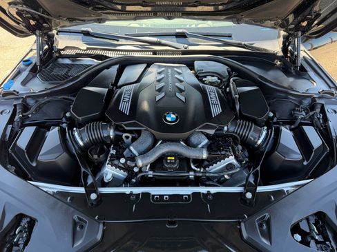 Used 2023 BMW M850i xDrive Coupe image 25