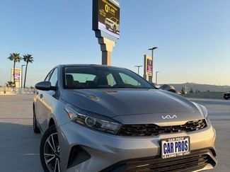 Used 2024 Kia Forte LXS video 1