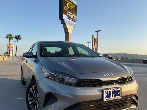 Used 2024 Kia Forte LXS image 1