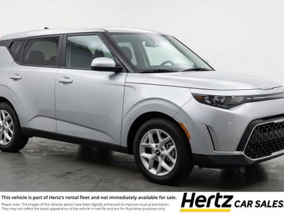 Used 2025 Kia Soul LX w/ LX Technology Package