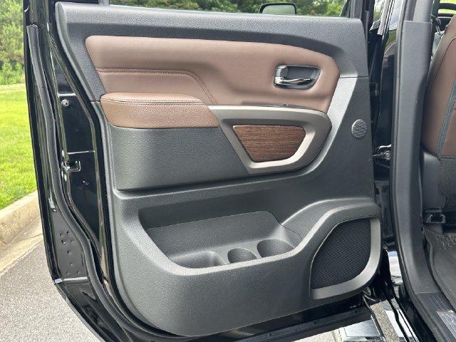 Certified 2024 Nissan Titan Platinum Reserve w/ Moonroof Package AWD/4WD image 23
