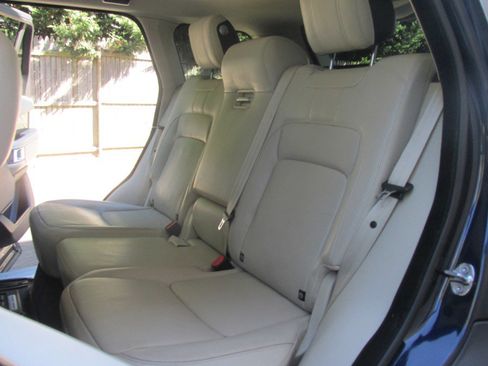 Used 2020 Land Rover Range Rover HSE image 82