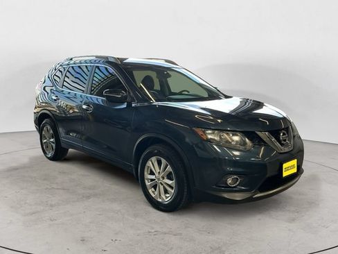 Used 2015 Nissan Rogue SV FWD image 3