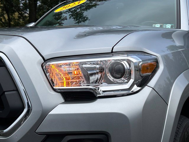 Used 2023 Toyota Tacoma SR5 AWD/4WD image 10