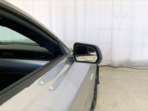 Used 2020 Ford Mustang GT Premium w/ Black Accent Package RWD image 11