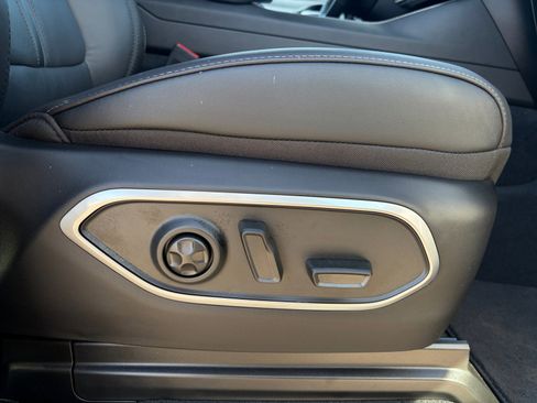 New 2026 Jeep Grand Wagoneer Limited w/ 8-Passenger Seating Package AWD/4WD image 26