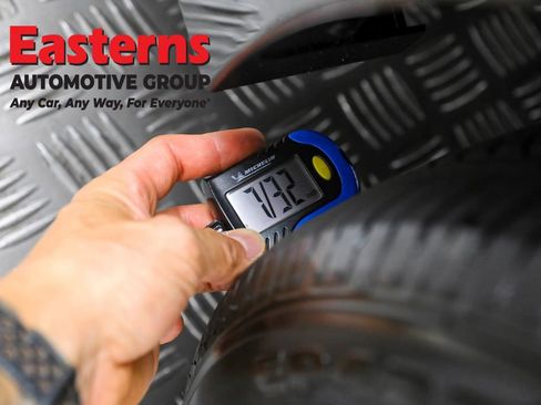 Used 2023 Nissan Leaf S image 25