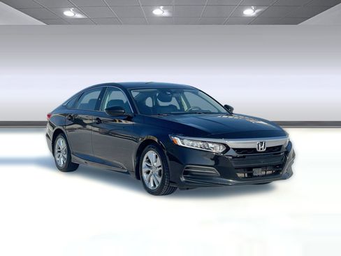 Used 2018 Honda Accord LX image 7