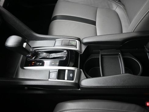 Used 2018 Honda Civic Touring image 24