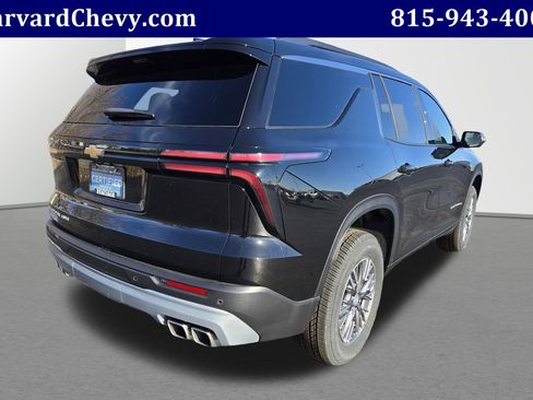 Used 2026 Chevrolet Traverse LT w/ Driver Confidence Package image 4