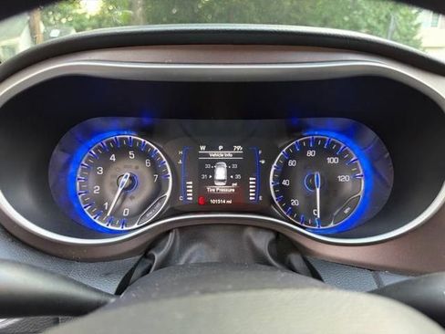 Used 2021 Chrysler Voyager Lxi FWD image 38