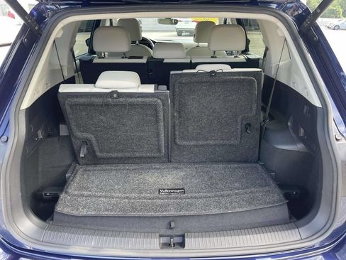 Certified 2022 Volkswagen Tiguan SE FWD image 13