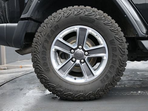 Used 2021 Jeep Wrangler Unlimited Sahara image 13