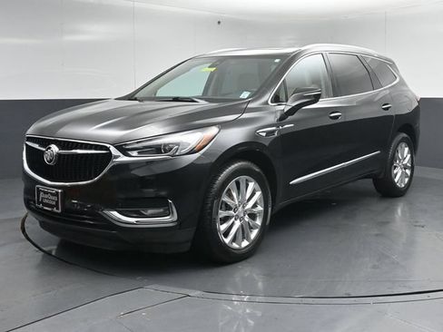 Used 2020 Buick Enclave Premium w/ Sun and Sites Package AWD/4WD image 3