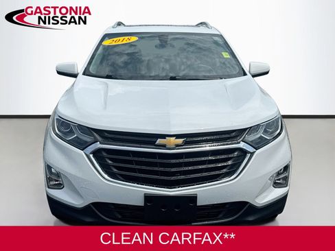 Used 2018 Chevrolet Equinox LT w/ Sun & Infotainment Package FWD image 2